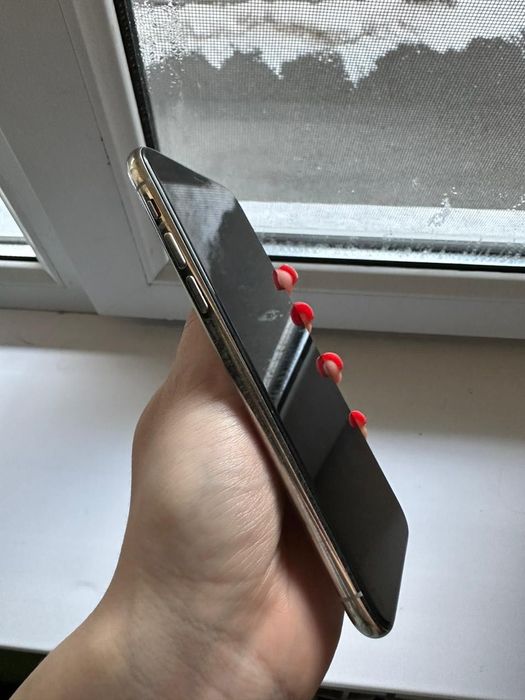 iPhone X 64 гб. Белого цвета
