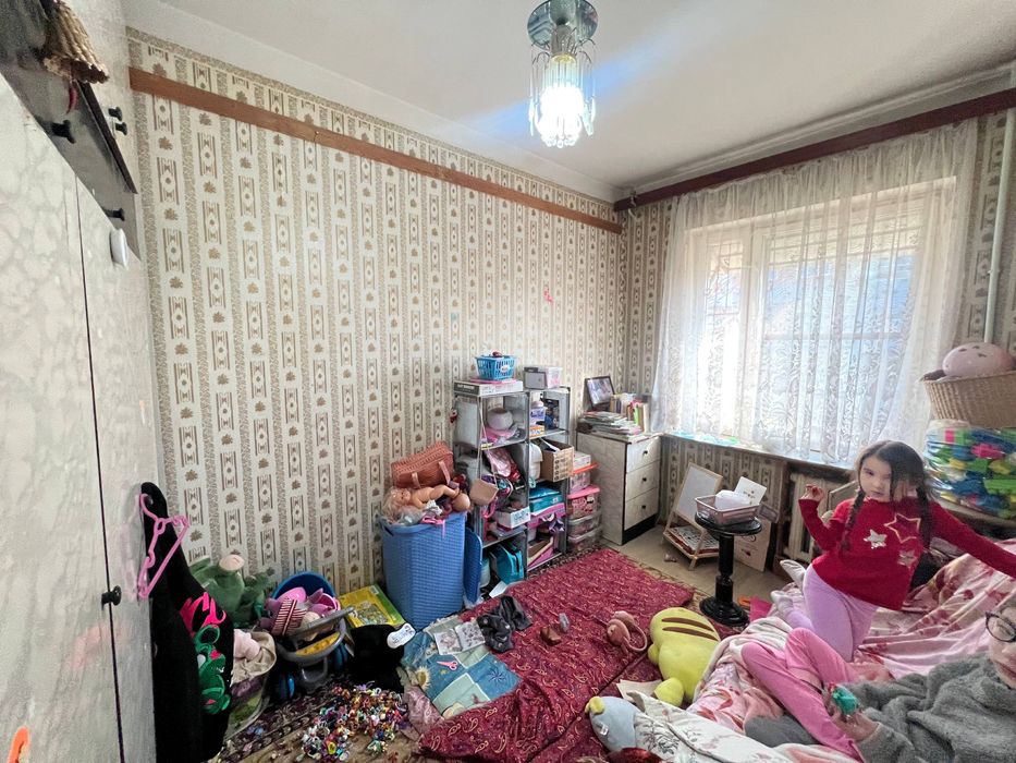 Сотилади 4/3/4 Коракамиш 2/4