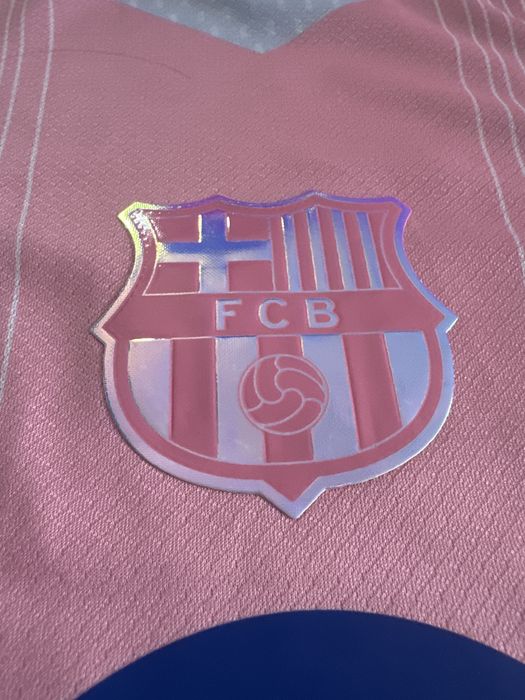 Tricou nike barcelona editie limitata marimea M de la adulti