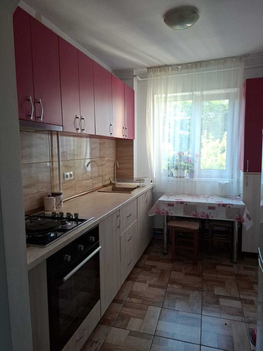 Apartament 3 camere de închiriat în Cluj  - Napoca, Mănăștur – 100 m de Academia de Muzică și transport public