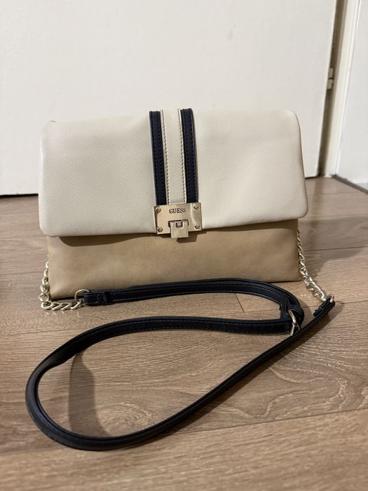 Оригинална дамска чанта GUESS
