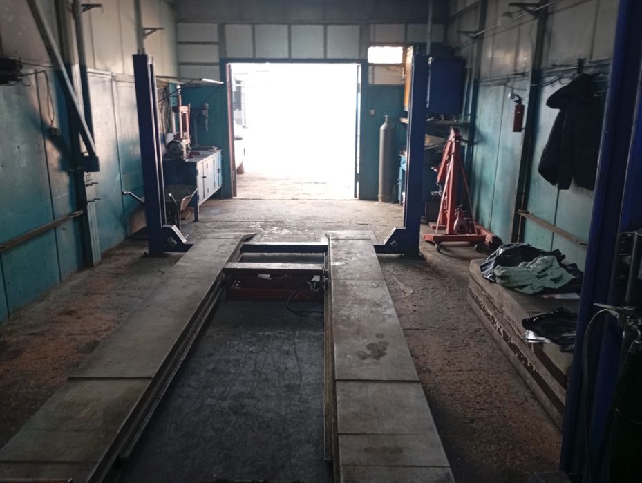 Сто ,бокс,подьемник