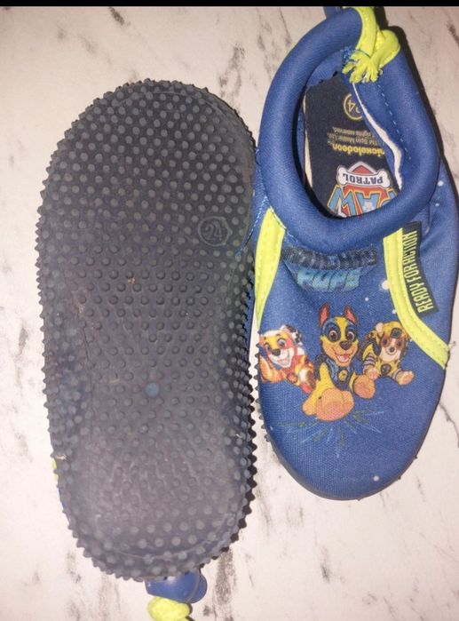 Pantofi de apă sau piscină