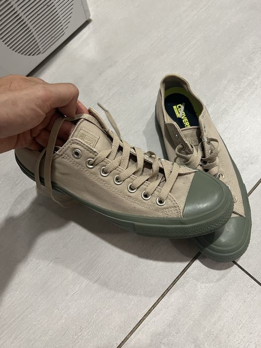 Продавам кецове на Converse