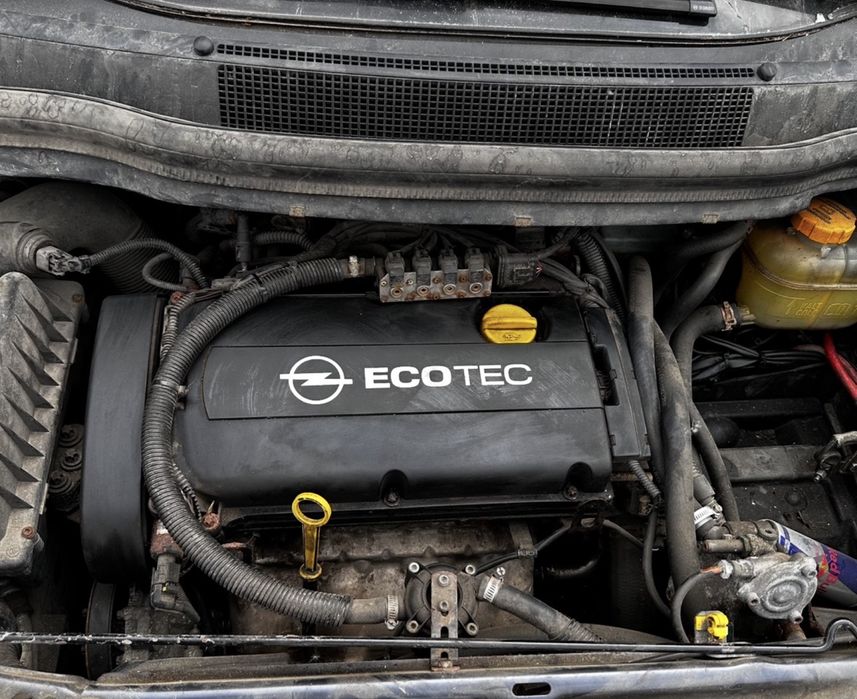 Автозапчасти Opel Zafira B
