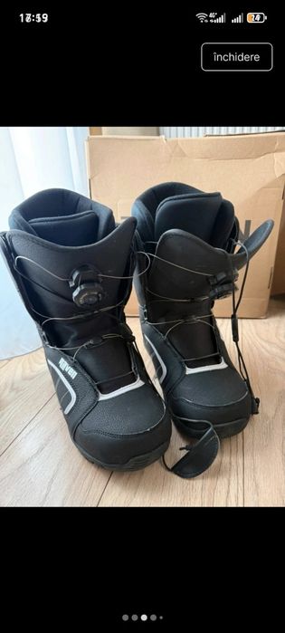 Echipament snowboard Flow