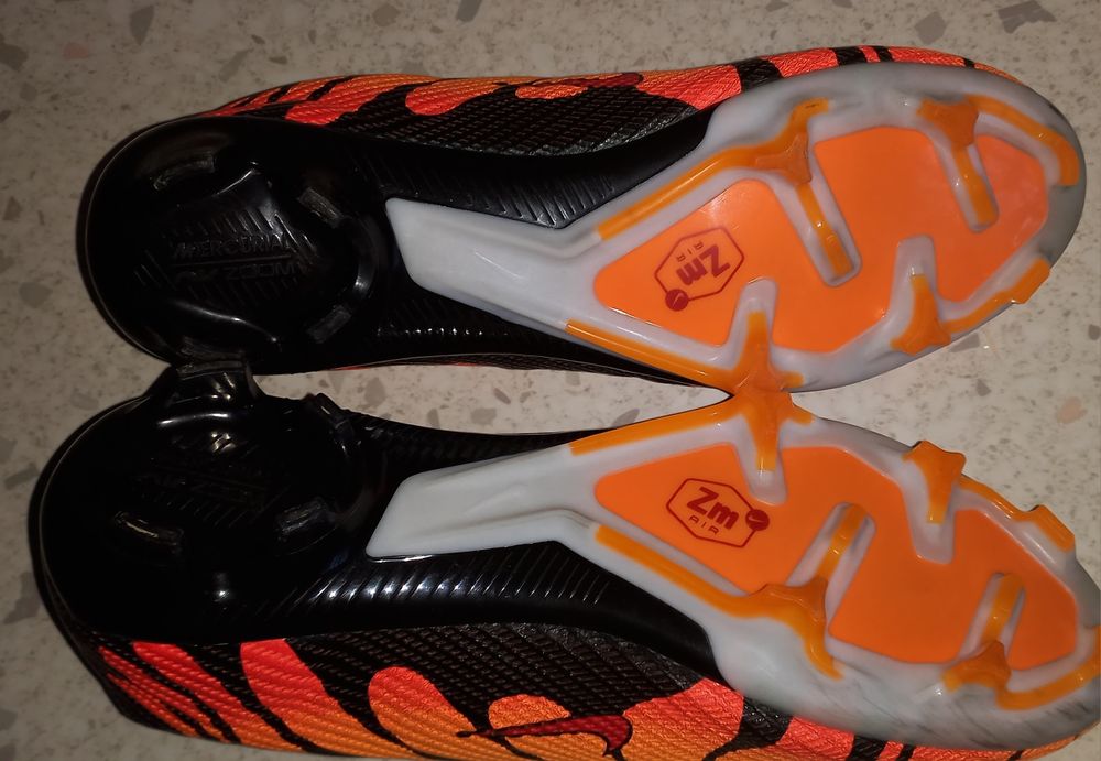 Бутсы найк бутсы