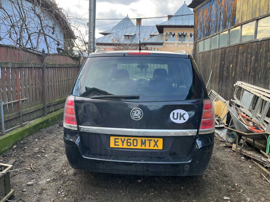Opel Zafira provenienta UK