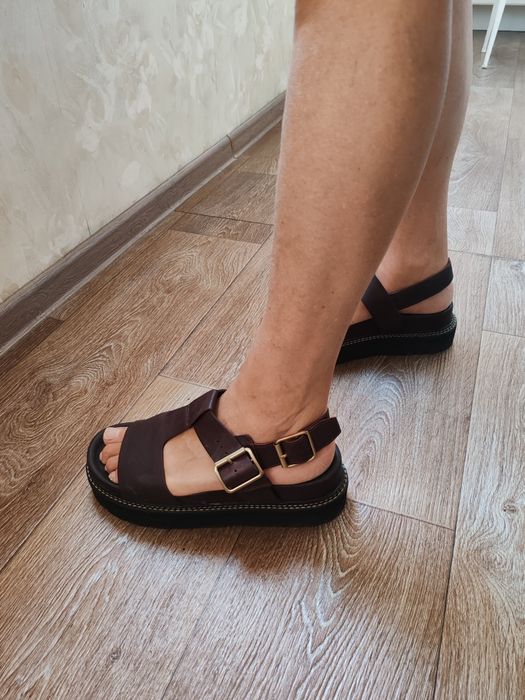 Сандалии кожаные Clarks