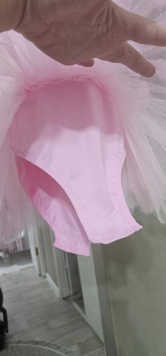 Розовое платье для танцев