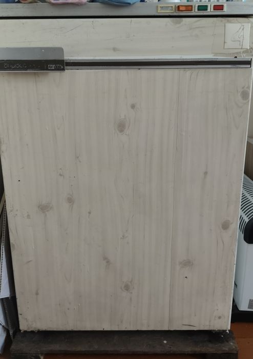 Продам морозилку