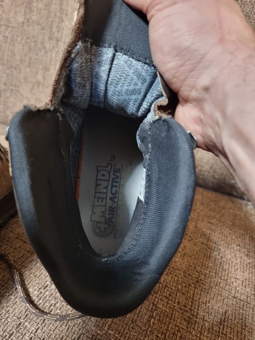 Bocanci meindl nr 44