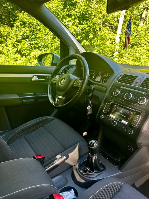 Se vinde Volkswagen Touran 2015, 1.6 TDI