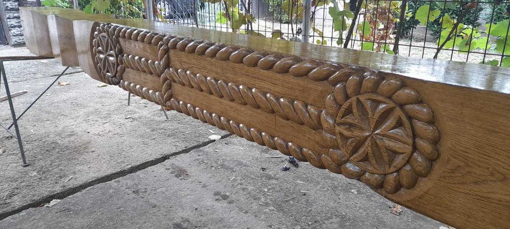 Sculptură lemn pe comandă