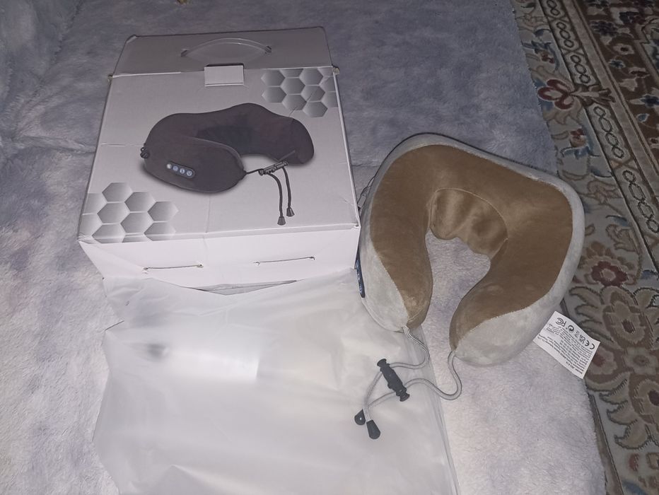 Массажер для шеи подушка