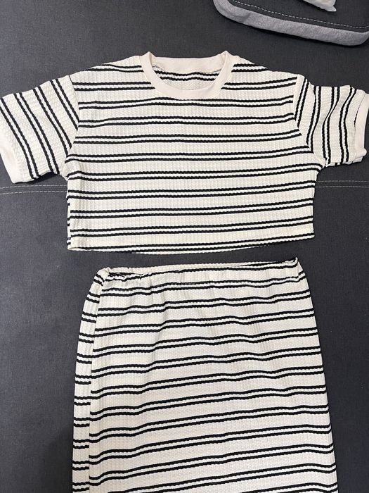 Продаю комплет двойку