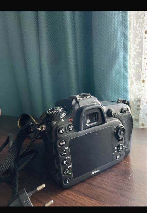 Nikon D7100 body+obiectiv