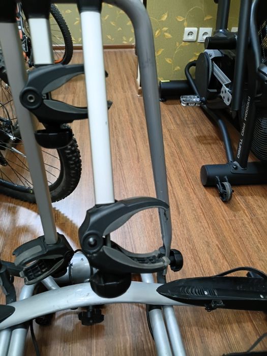 Велобагажник на фаркоп THULE