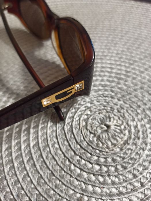 Слънчеви очила Guess