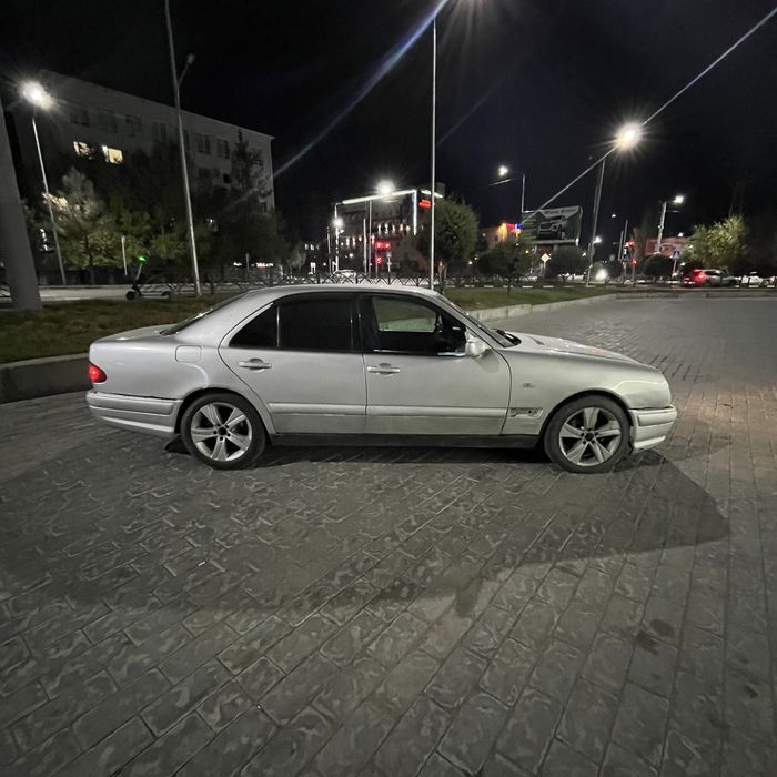 Продам мерседес е210