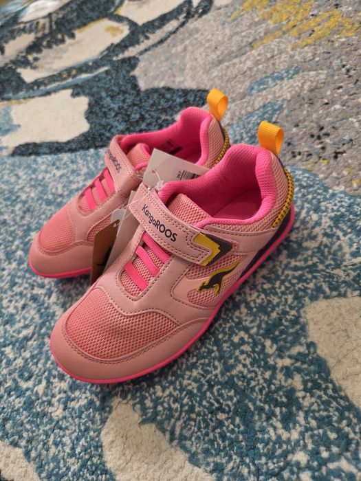 Новые босоногие  кроссовки 31 размера