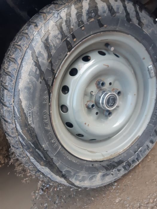 Зимний резина две штуки