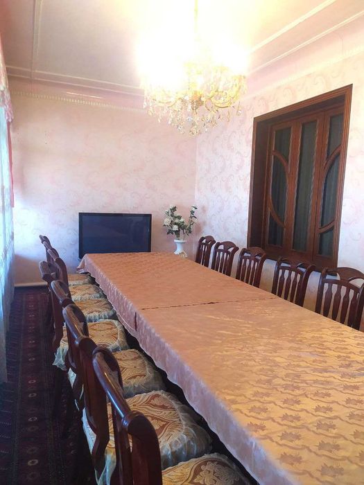 Катта   Ховли УЙ сотилади 9 хона 7 сотик Дурмон !