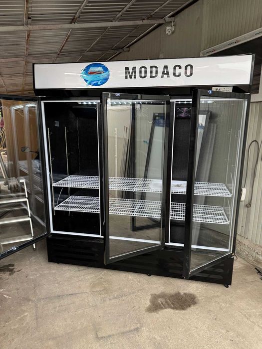 Vitrină frigorifică MODACO 3 uși 180x56x200