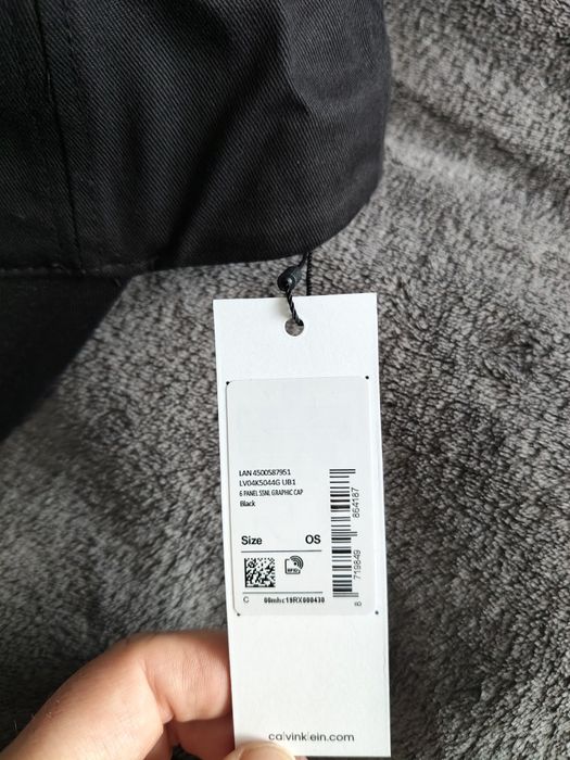 Calvin Klein șapcă cu logo scris brodat negru cu mov mărime oS noua originala