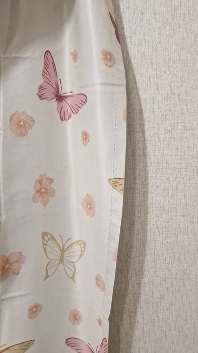 Шторы теневые  .