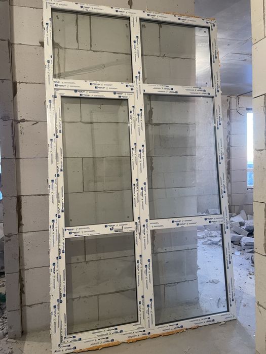 Балконная дверь с рамой