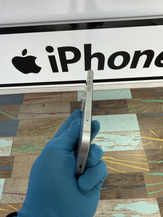 IPhone 14 128GB запазена е 100%бт