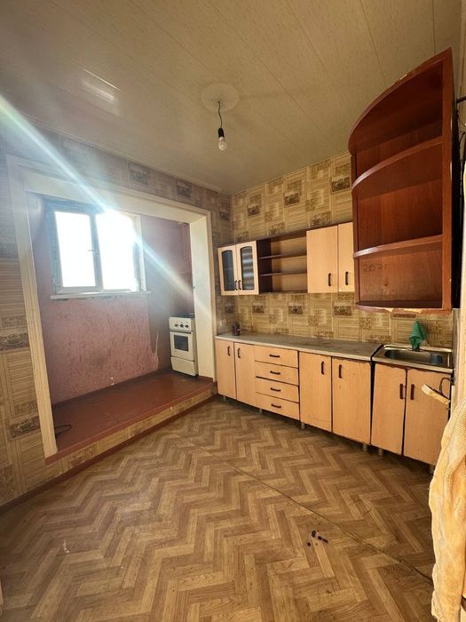 Arenda kvartira Yashnabod tumani Kadishva bozor oldida 1xona lifti bor