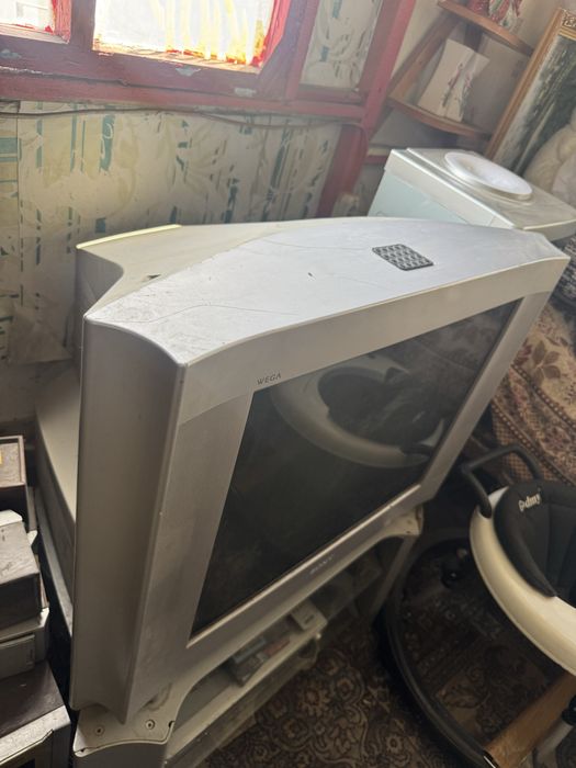 Продам телевизор б/у