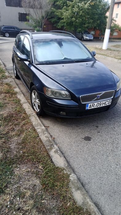 Vând Volvo v 50 ,2005 ,2000cm,c.138 cp,120kw.3007 km.