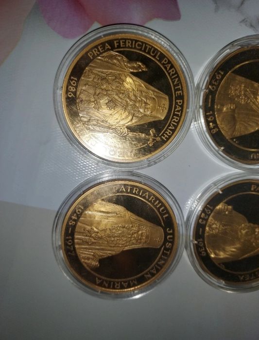 Medalii vechi în stare perfecta
