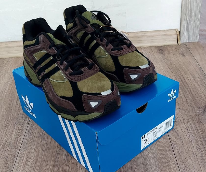 Продаю новые кроссовки Адидас размер 43-44