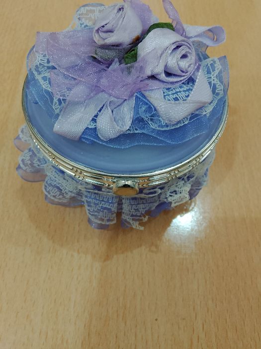 Shkatulka taqinchoq uchun