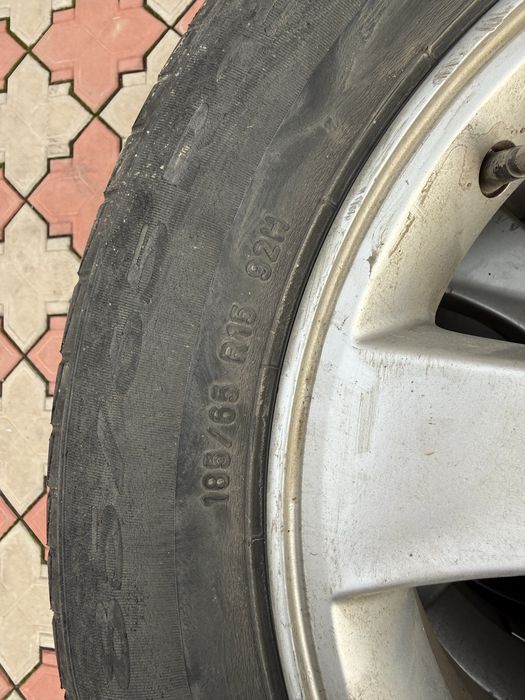 Диск с летними шинами 185/85/15