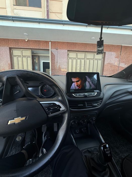 Chevrolet Onix 2023 — 2