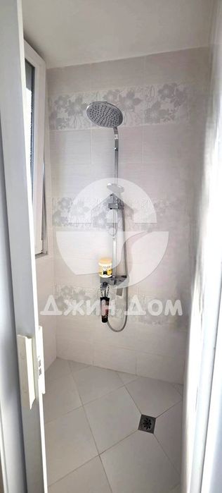 Продава се Двустаен апартамент в Бургас, Възраждане - 73 кв.м за 2261 €/кв.м - Снимка #7