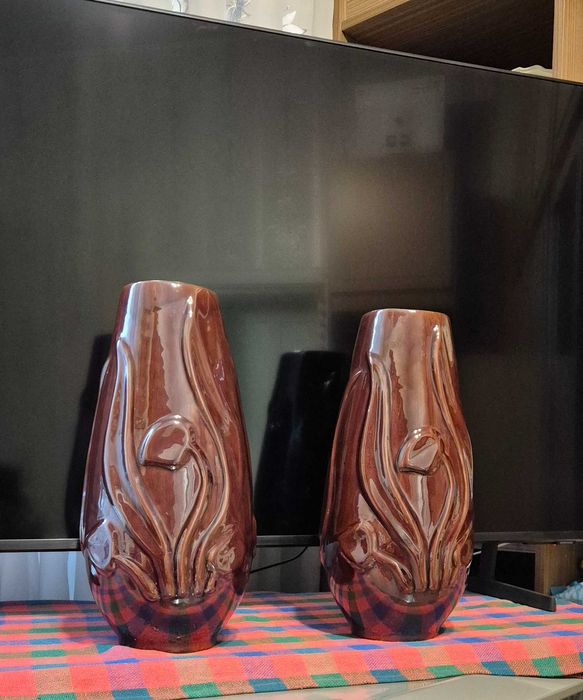 Продается пара советских керамических ваз. Новые.