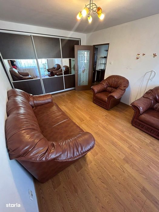 De inchiriat apartament cu 2 camere, balcon,etajul 2,mobilat si utilat