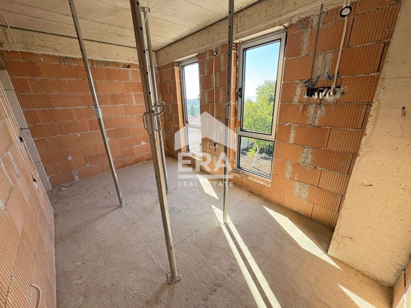 Двуетажна къща по БДС за продажба с гледка към Варненското езеро, мест