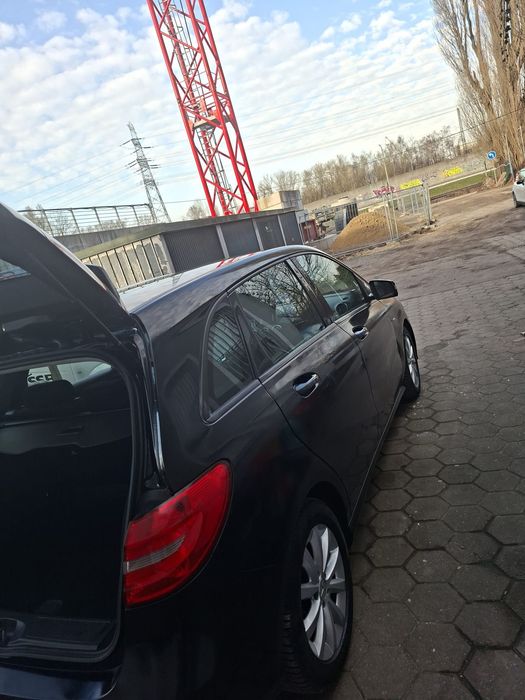 Mercedes B class