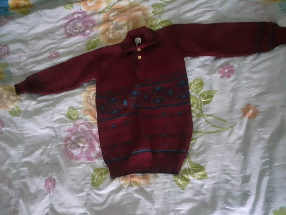 Детски пуловери за момче