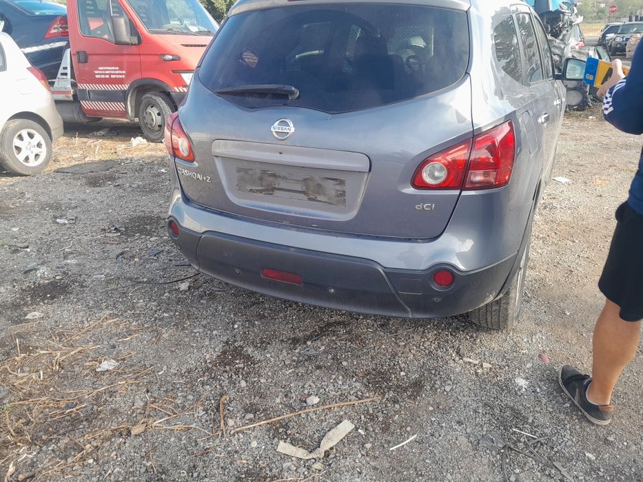 Продавам нисан кашкай на части