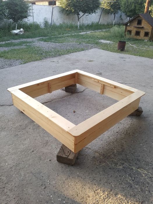 Песочница простая для детей