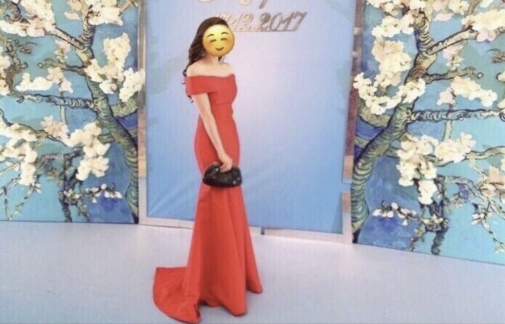 Вечернее красное платье