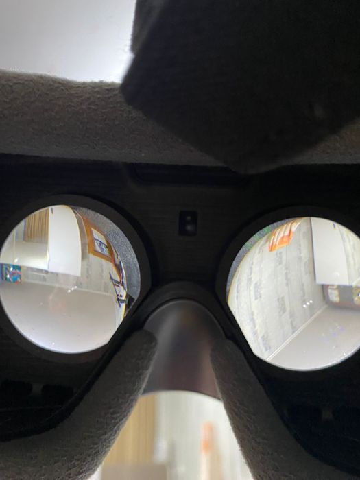 Samsung GearVR с контроллером